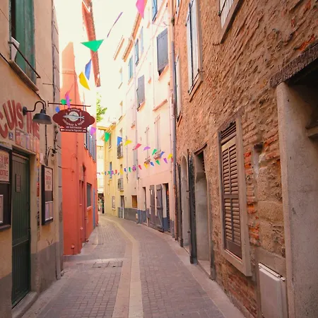 Colbert Апартаменты *